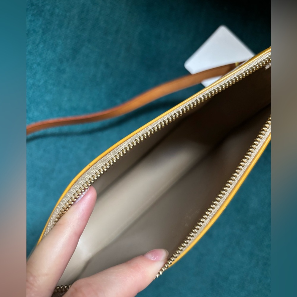 Louis Vuitton Monogram Vernis Lexington Pochette in Yellow - Picture 9 of 12
